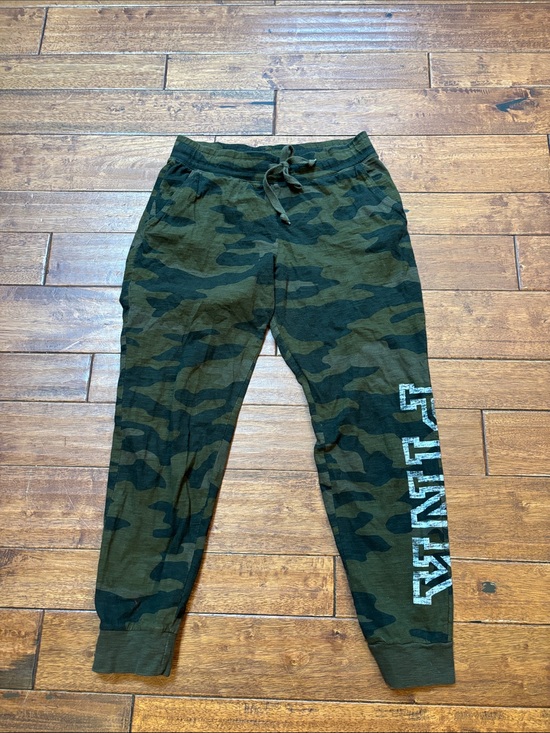 PINK Victoria's Secret Pants - Victoria's Secret PINK green camo skinny jogger sweatpants M
